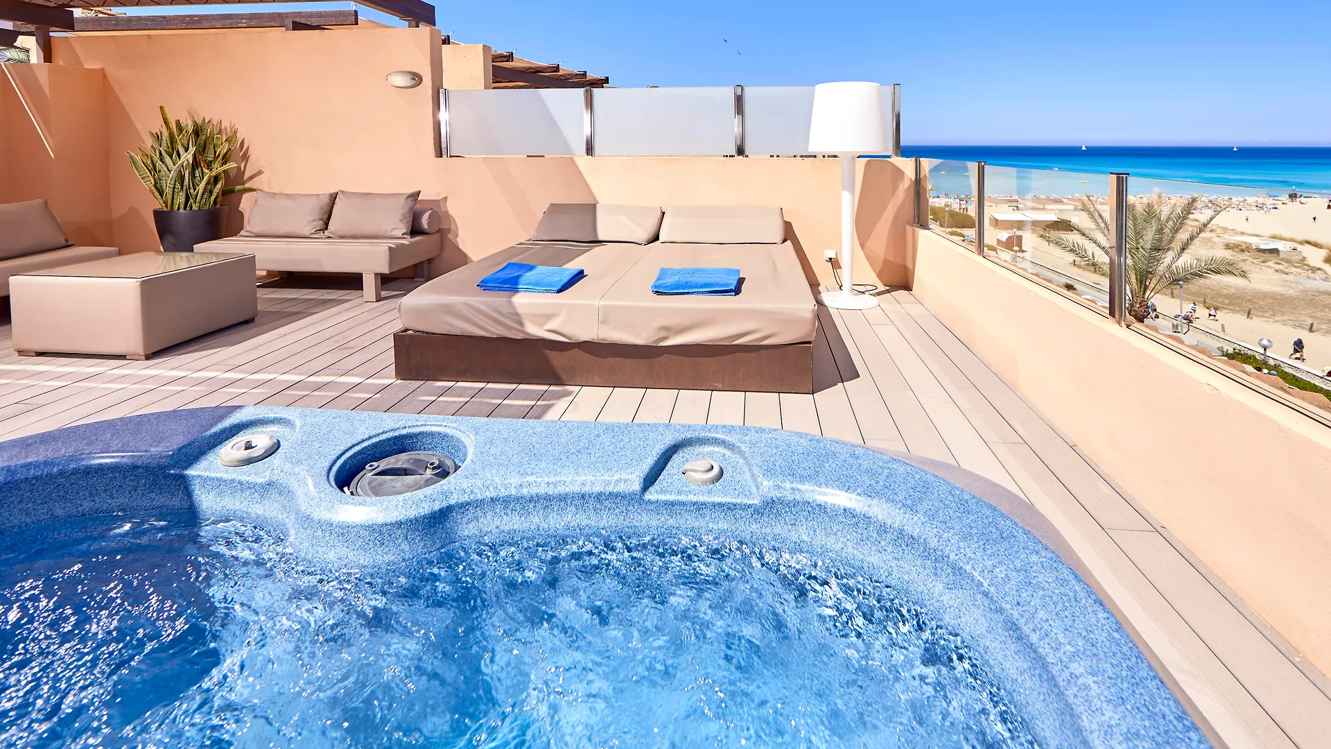 Zafiro Cala Mesquida Aparthotel